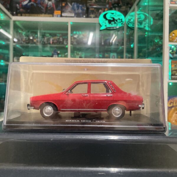 DOMUS Quattroruote Collection DACIA 1300 - 1970 Scala 124