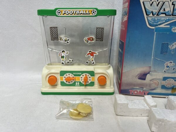 Giochi Preziosi Tomy - Water Games - 2 Giocatori - Football - immagine 7