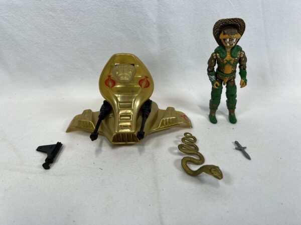 Hasbro Gi Joe - Serpentor, Cobra Emperor with Air Chariot 1986 - immagine 3