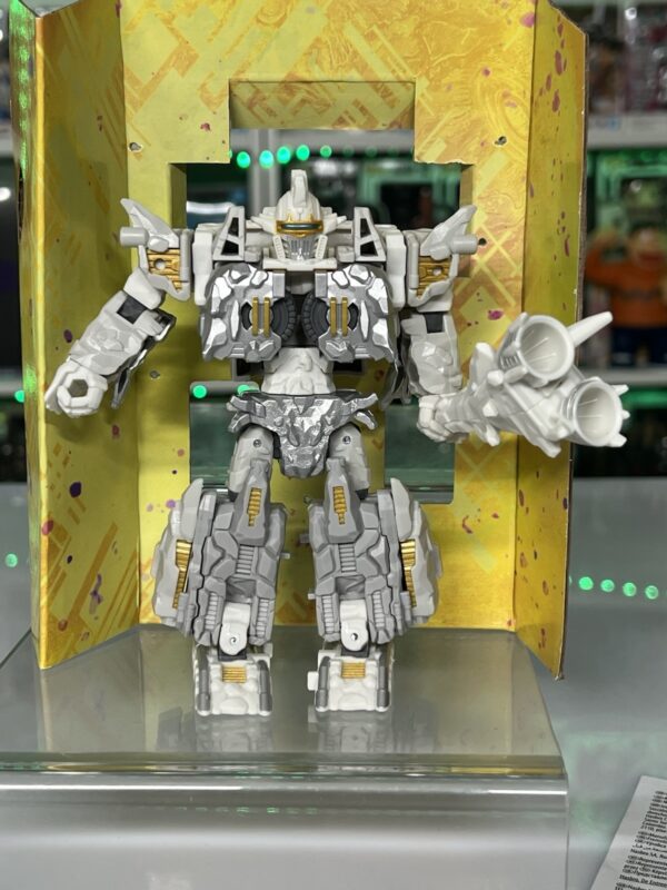 Hasbro Transformers Legacy United - Nucleous - immagine 8