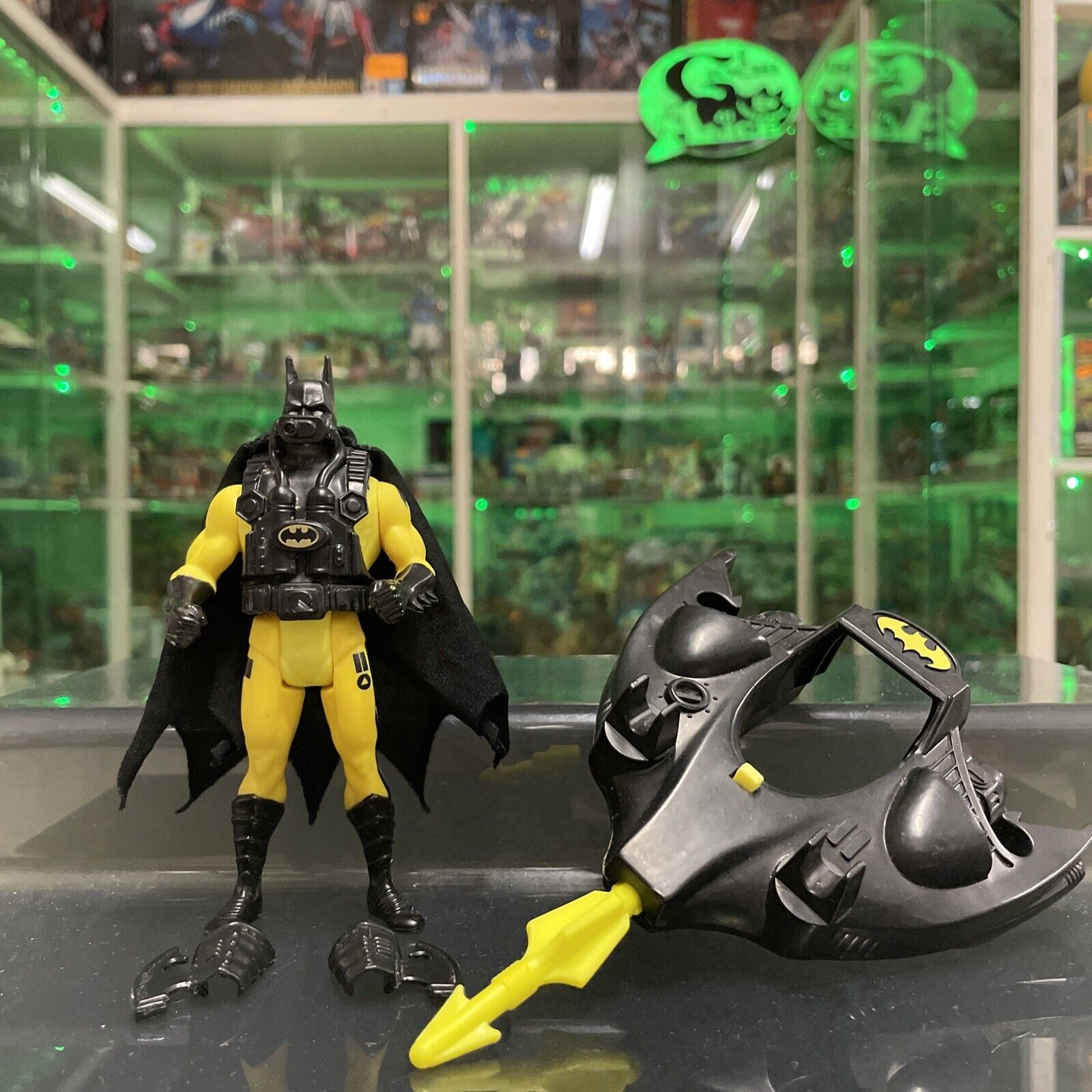 Kenner Vintage 1990 DC Batman Returns Deep Dive Scuba Action Figure Toy