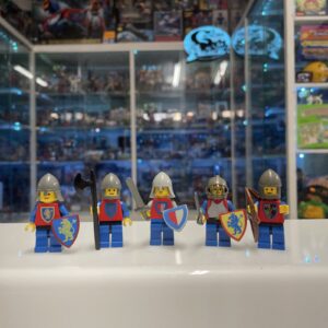 LEGO set Legoland Castle  - Minifigures - Lion Knights Classic