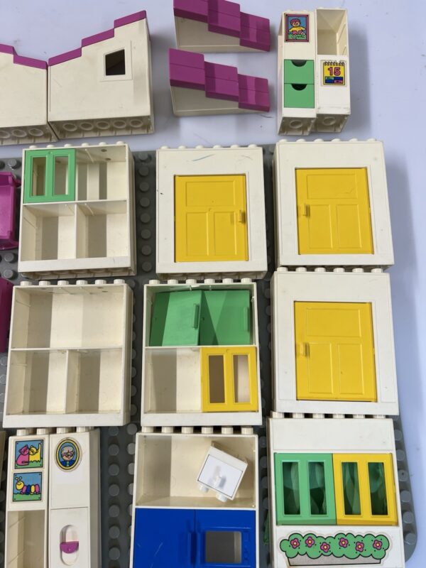 Lego Duplo - Set 7294  Set Vintage Playhouse - immagine 12