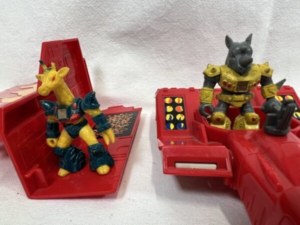 Lotto LASER/BATTLE BEASTS HASBRO TAKARA Navicella + 5 Personaggi - immagine 4