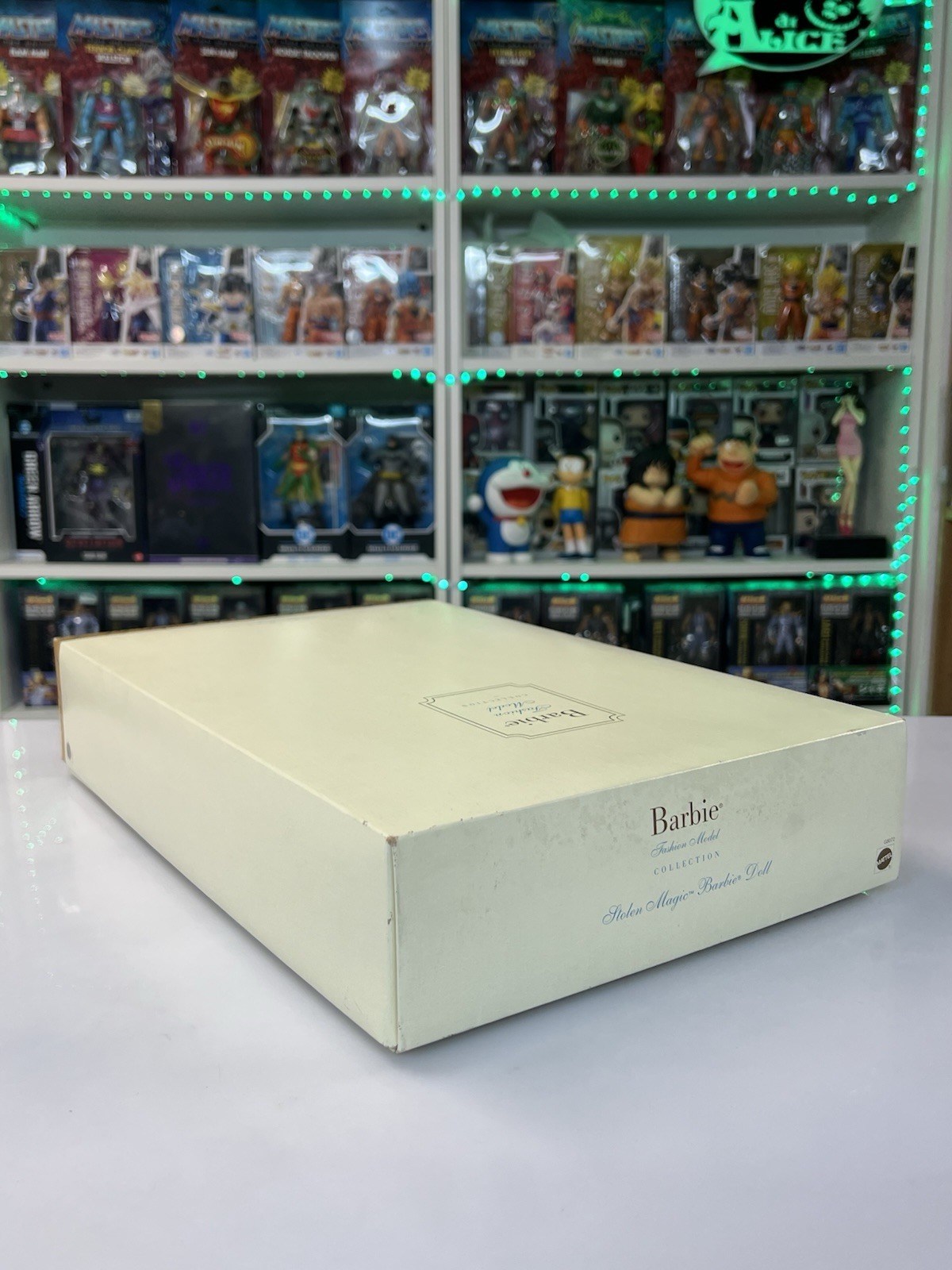 Mattel Barbie - Fashion Model Collection - Silkstone Stolen Magic FMC - immagine 4