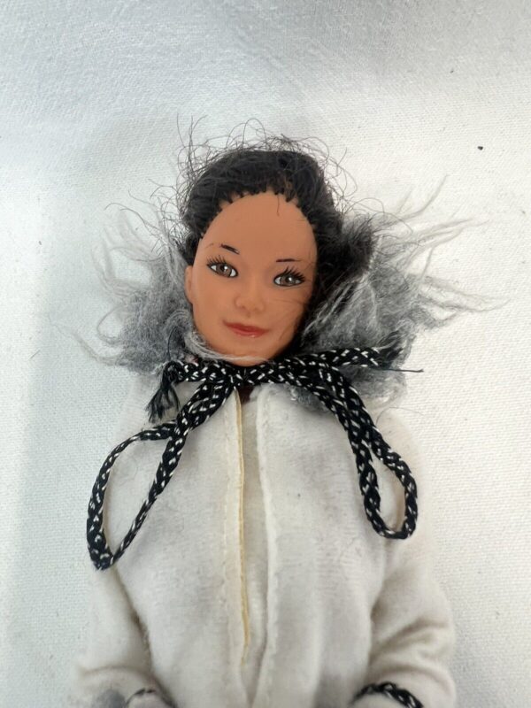 Mattel Barbie vintage 1981 Eskimo N.3898 - immagine 4