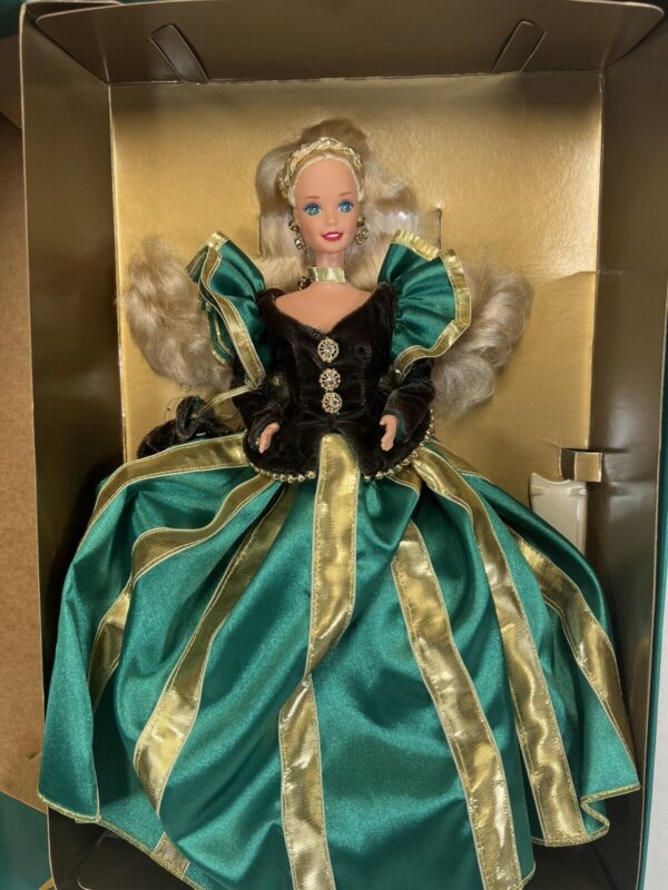 Mattel Barbie vintage 1994 Limited Edition Evergreen Princess - immagine 9