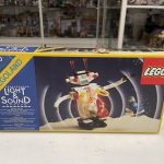 NEW-LEGO-LEGOLAND-CLASSIC-SPACE-LIGHTSOUND-SET-6750-SONIC-ROBOT-MISB-144596432676