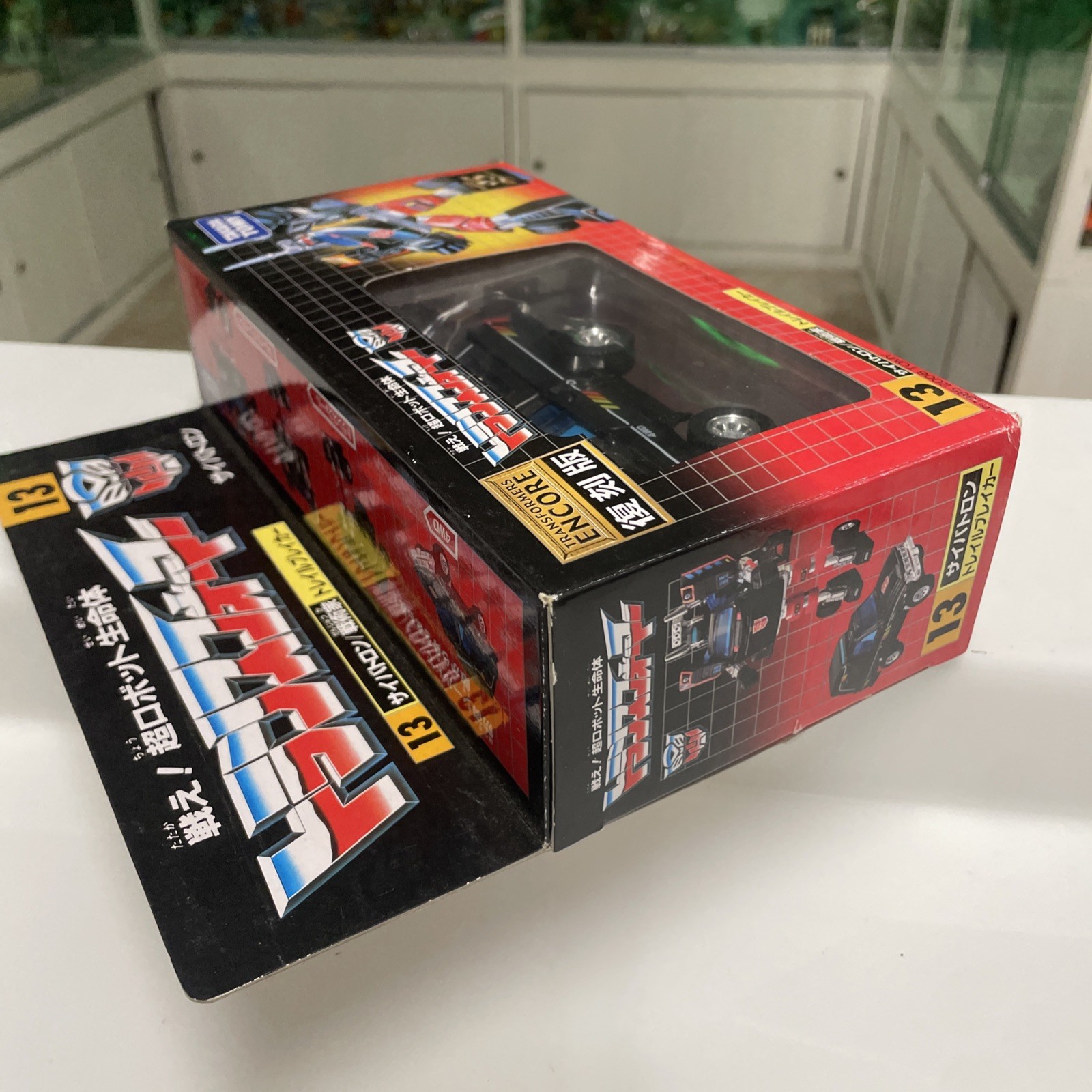 Takara Transformers Encore Japan 13 Autobot Trailbreaker - immagine 5