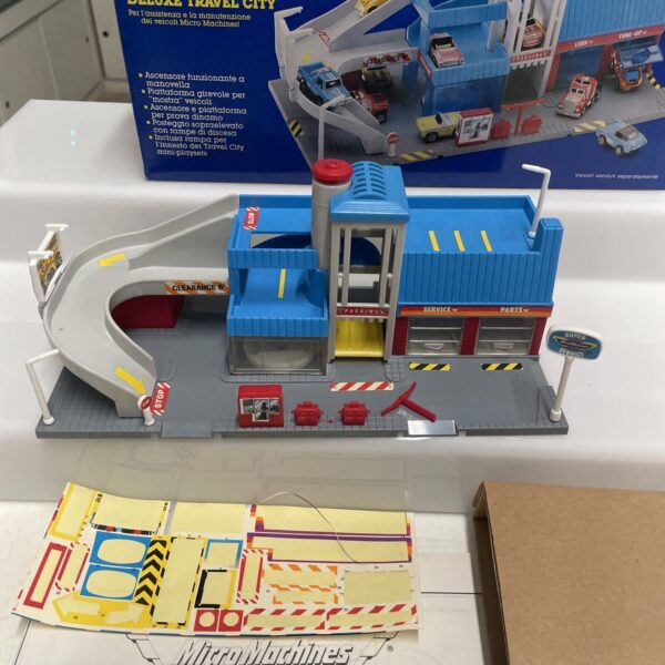 GALOOB Micro Machines SUPER GARAGE Deluxe Travel City MICROMACHINES GIG - immagine 4