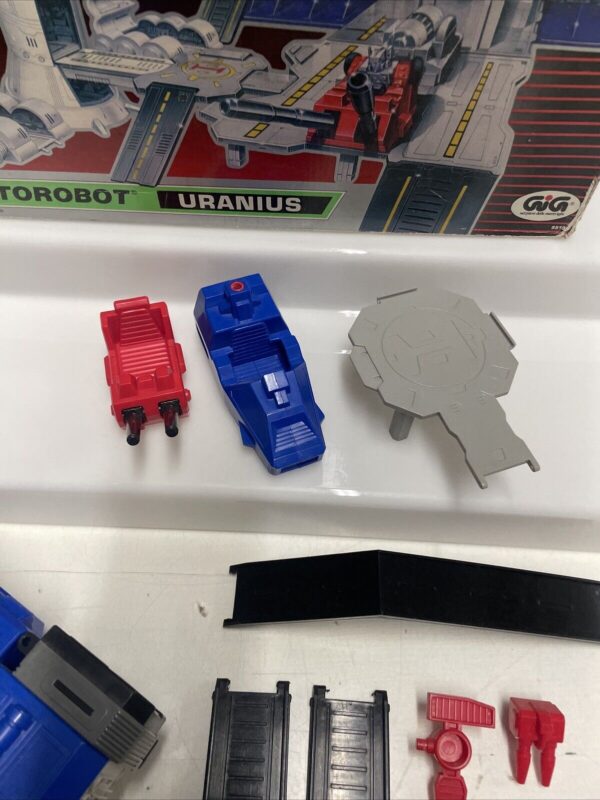 Hasbro TRANSFORMERS g1 Micromasters - Countdown - Uranius - con Box - immagine 4