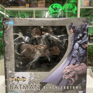 Kotobukiya Dc Comics ARTFX - BATMAN black Costume - Statua 1:6 Usata