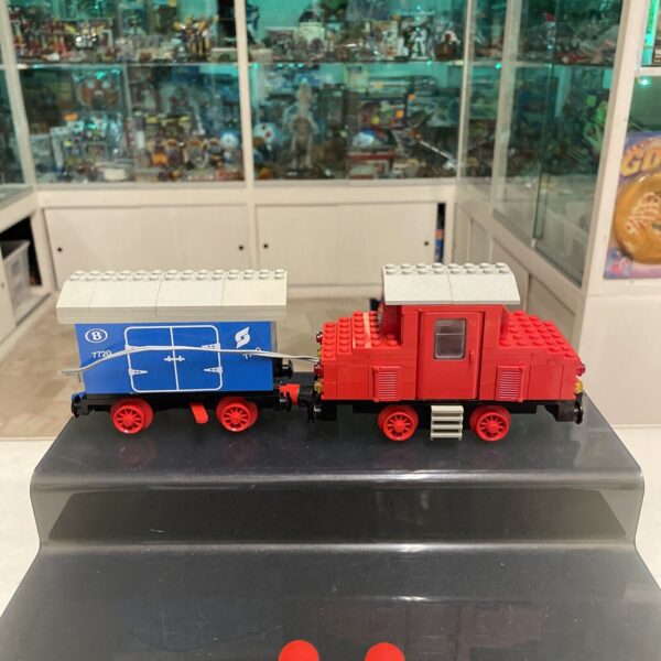 LEGO Train Treno - 7720 - Diesel Freight Train - Battery 4,5 V  1980 - immagine 11