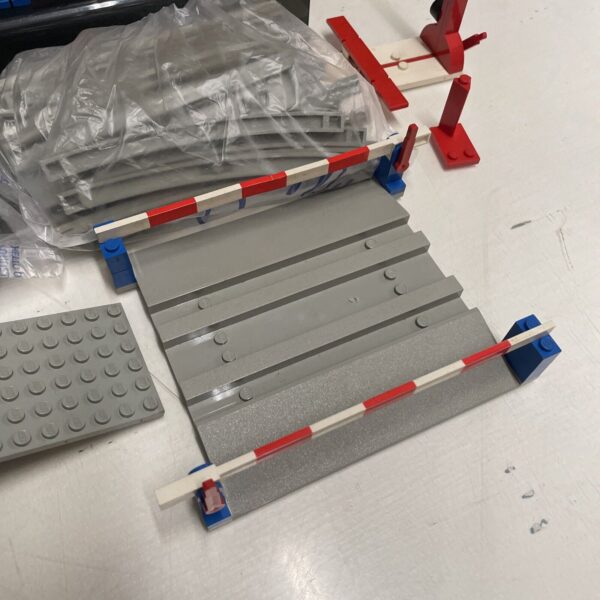 LEGO Train Treno - 7720 - Diesel Freight Train - Battery 4,5 V  1980 - immagine 3