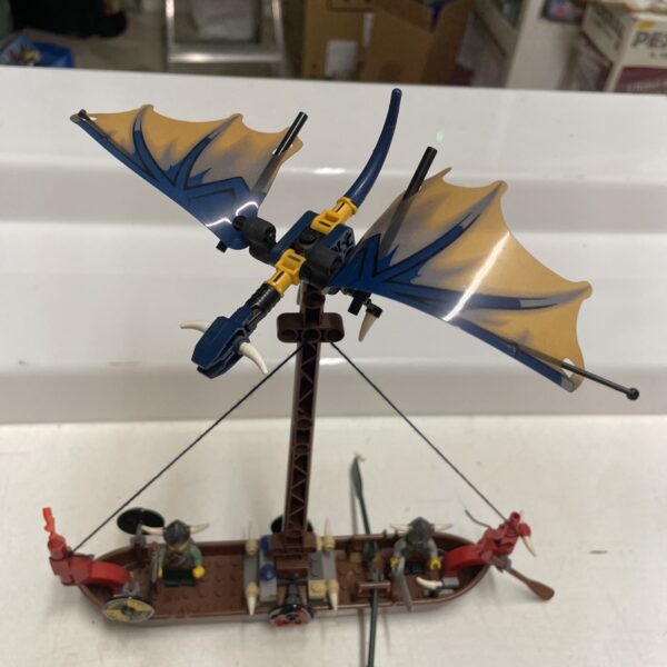 LEGO Vikings -  7016 Viking Boat Against the Wyvern Dragon - immagine 6
