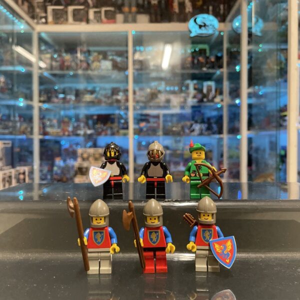 Lego Lotto Minifigures CASTLE Vintage Robin Wood Lion Castle