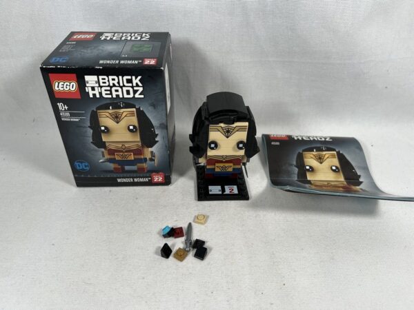 Lego serie Brick Headz DC Wonder Woman S2 22 set 41599 - immagine 3