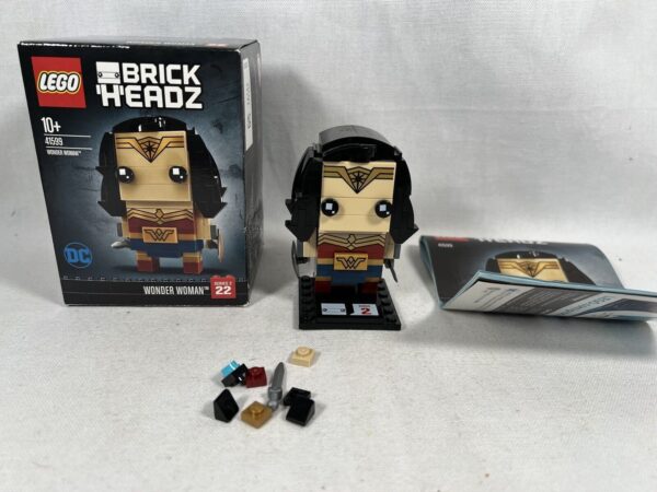 Lego serie Brick Headz DC Wonder Woman S2 22 set 41599 - immagine 4