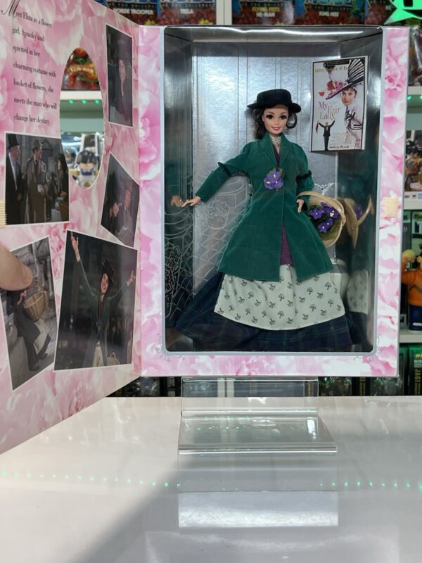 Mattel Barbie Hollywood Legends - Eliza Doolittle In My Fair As Lady Flower Girl - immagine 8
