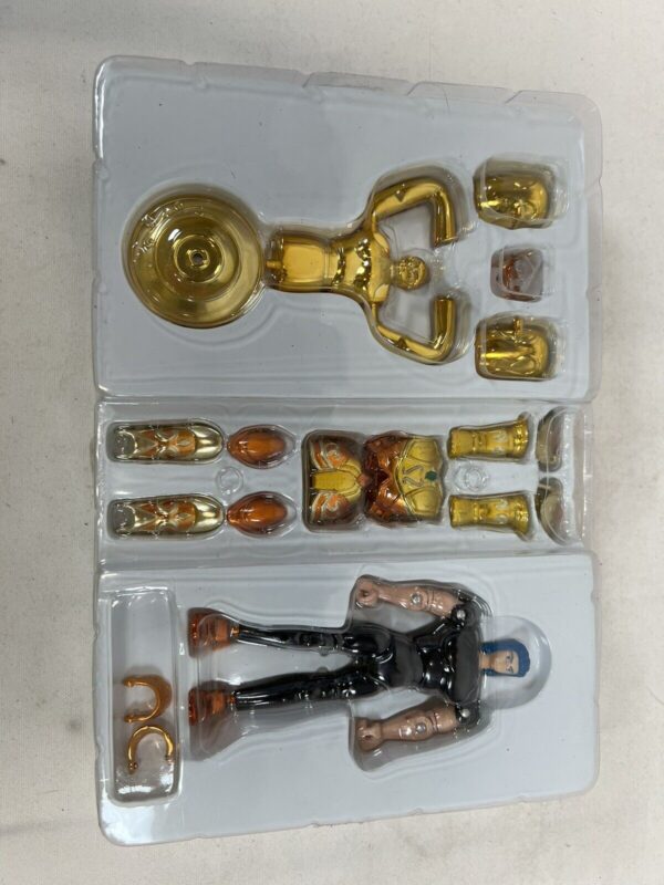 Saint Seiya I Cavalieri Dello Zodiaco Bandai 2001 Die Cast Camus Acquario - immagine 9