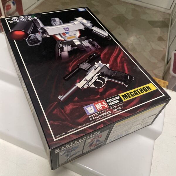 Takara Transformers Masterpiece MP-5 Decepticon Destron Leader Megatron - immagine 5