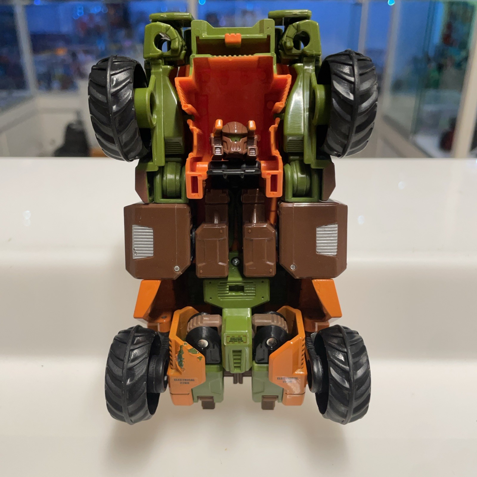 Transformers Generations Modellino 20 cm Voyager Class Wave 7 - Roadbuster - immagine 8