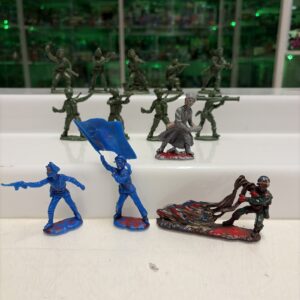 Atlantic Soldatini GUERRA MONDIALE Mix  - 13 Pezzi - scala 1/32