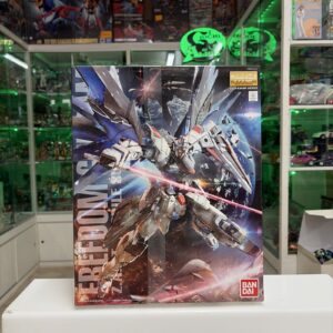 Bandai Master Grade MG 1/100 FREEDOM GUNDAM Z.A.F.T. Mobile Suit  zgmf-x10a