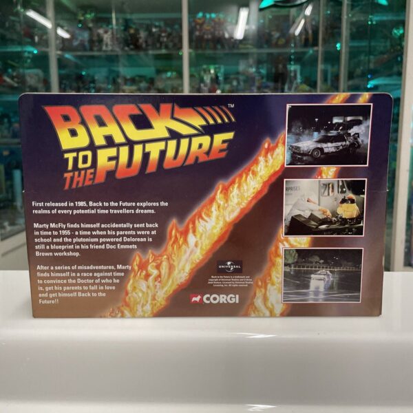 CORGI - Back to the Future - Delorean Time Machine con miniatura in Metallo - immagine 3