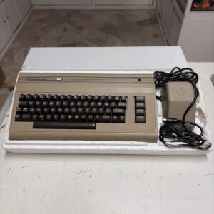 Commodore 64 Biscottone Computer  + Registratore + Joystick