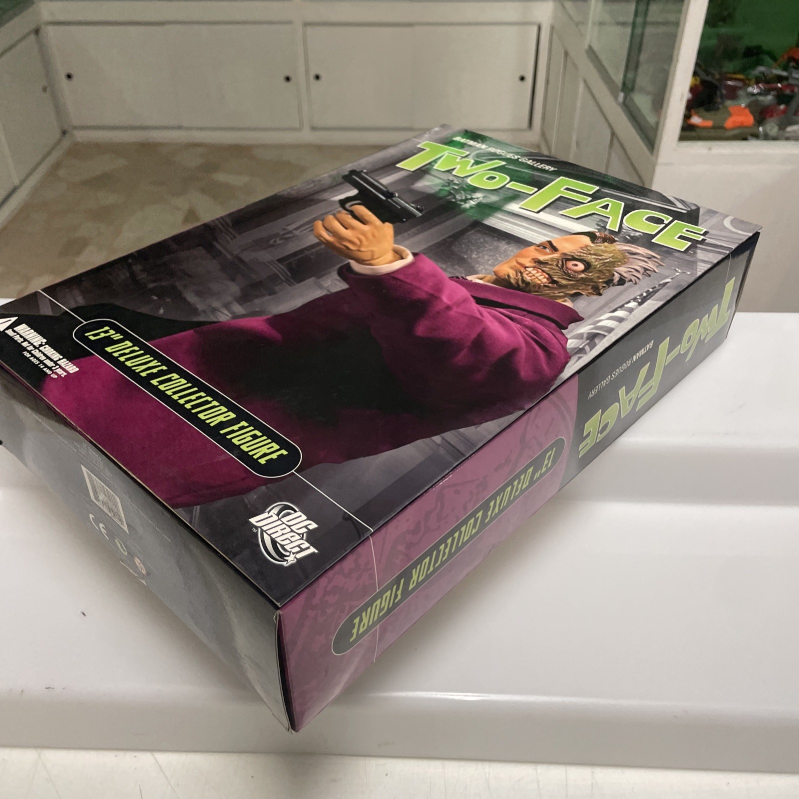 DC Direct - Two-face 1:6 Doll . Nuova Sealed - immagine 7