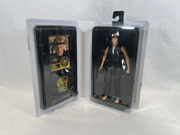 Diamon Select Toys Cobra Kai Action Figure - Johnny Lawrence - immagine 7