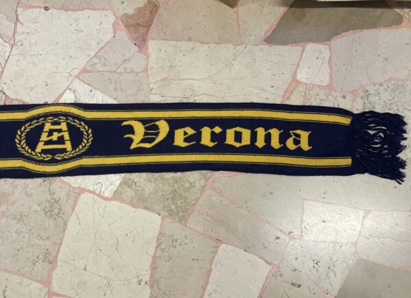 GADGET Sciarpa Hellas Verona - solo il nostro odio porta alla vittoria - - immagine 3