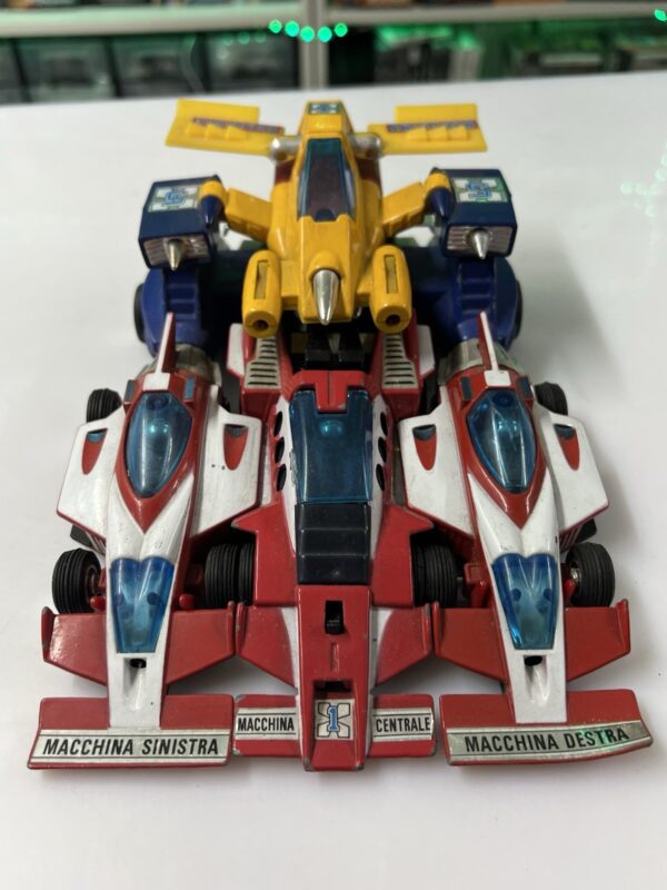 Giochi Preziosi Supercar Gattiger DX Scomponibile - immagine 4