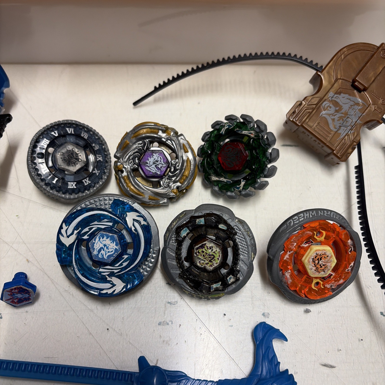 Hasbro BEYBLADE BURST + Metal Fusion - Super Vortex Battle Set LOTTO - immagine 3