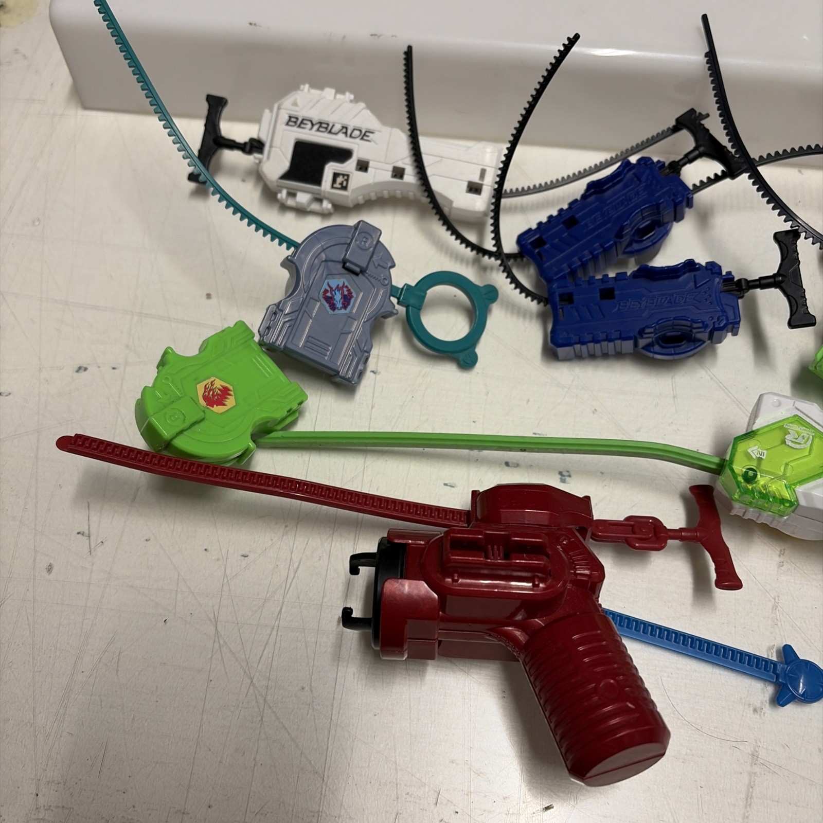 Hasbro BEYBLADE BURST + Metal Fusion - Super Vortex Battle Set LOTTO - immagine 10