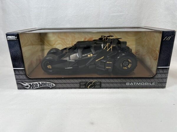 Hot Wheels Batman Dark Knight - Batmobile Tumbler 1:18 Metal Collection - immagine 3