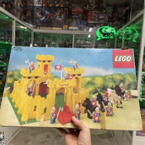 LEGO set Legoland Castle  375 - Castello Giallo -  1978
