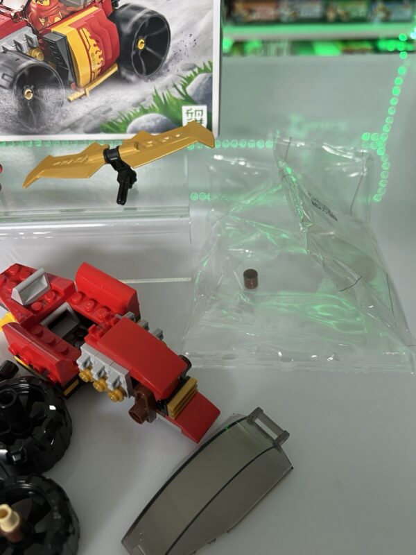 Lego Serie Ninjago - Set 71780 Kai’s Ninja Race Car EVO - immagine 10