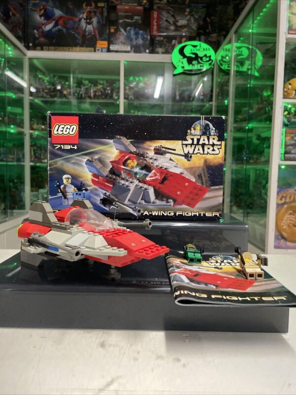 Lego - Star Wars - 7134 - A-Wing Fighter