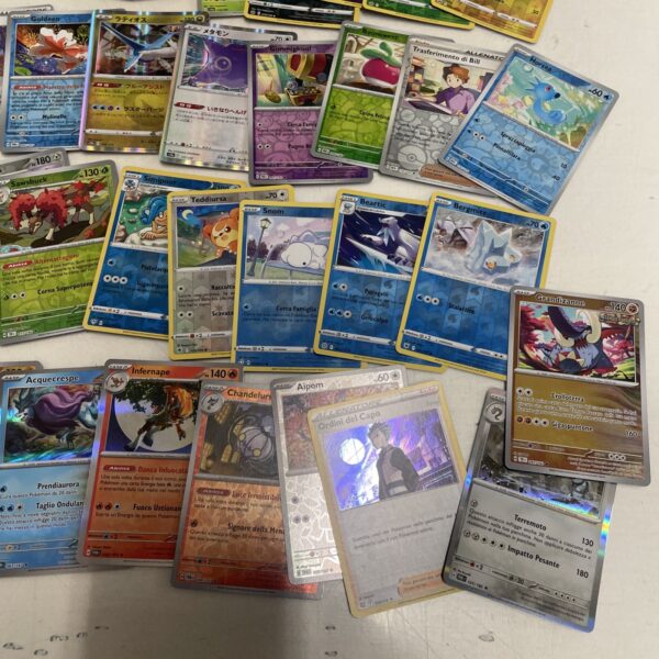 Lotto Carte Pokemon mix 500 ITA ENG JAP Rare e Brillanti Recenti Pikachu C - immagine 7