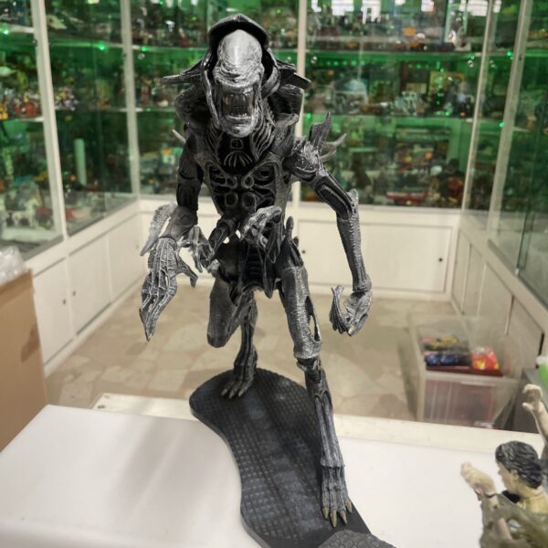 McFarlane Toys 2003 Movie Maniacs Alien Queen Deluxe Set- Action Figure 75 cm - immagine 6