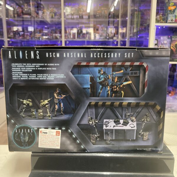 NECA Aliens – USCM Arsenal Accessory Pack For Alien & Predators Action Figures - immagine 4
