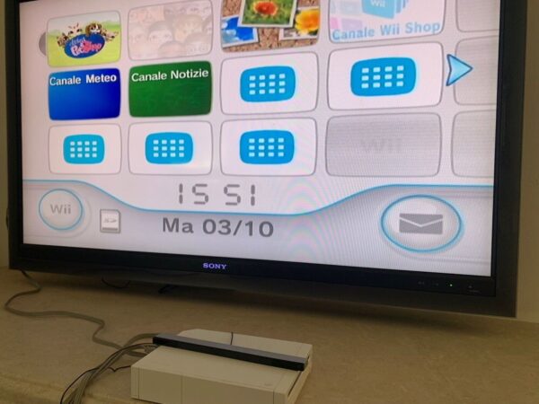 Nintendo Wii Console Con Accessori E Un Gioco - immagine 5