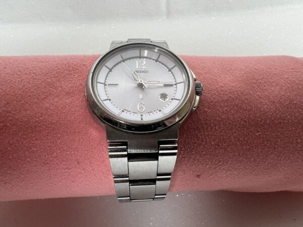 Orologio  Seiko Serie Lukia Quartz Da Donna Con Data Batteria Nuova - immagine 3