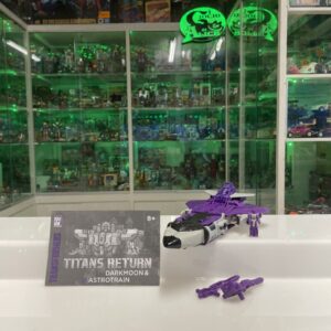 Transformers Generations Titans Return Hasbro Darkmoon E Astrotrain
