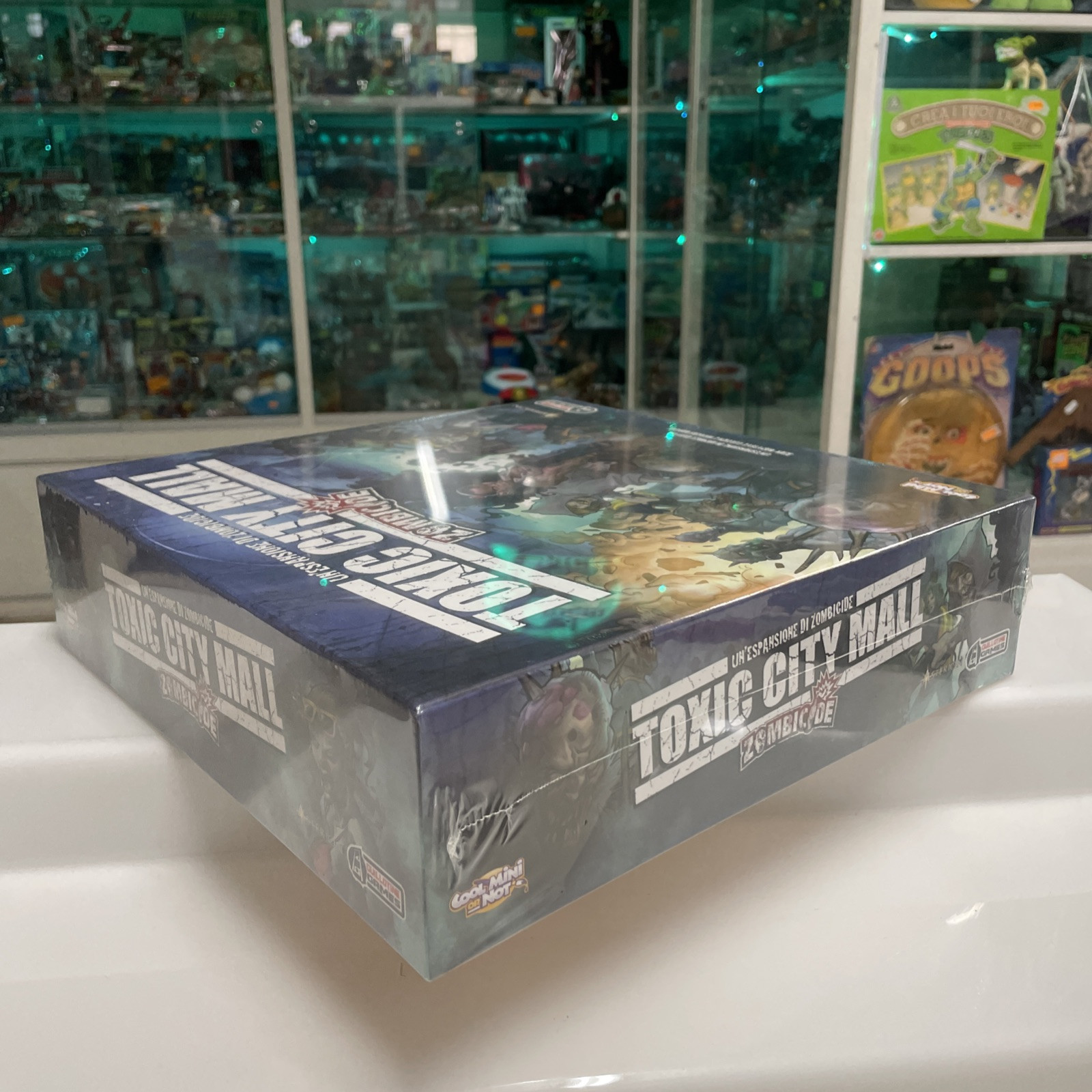 Asmodee ZOMBICIDE - Toxic City Mall Espansione in italiano  - NUOVO Sigillato - immagine 4