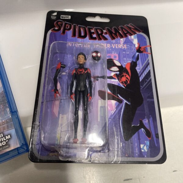 Blu-Ray  SPIDERMAN Into The Spider Verse NUOVO Limited con Figure - immagine 8