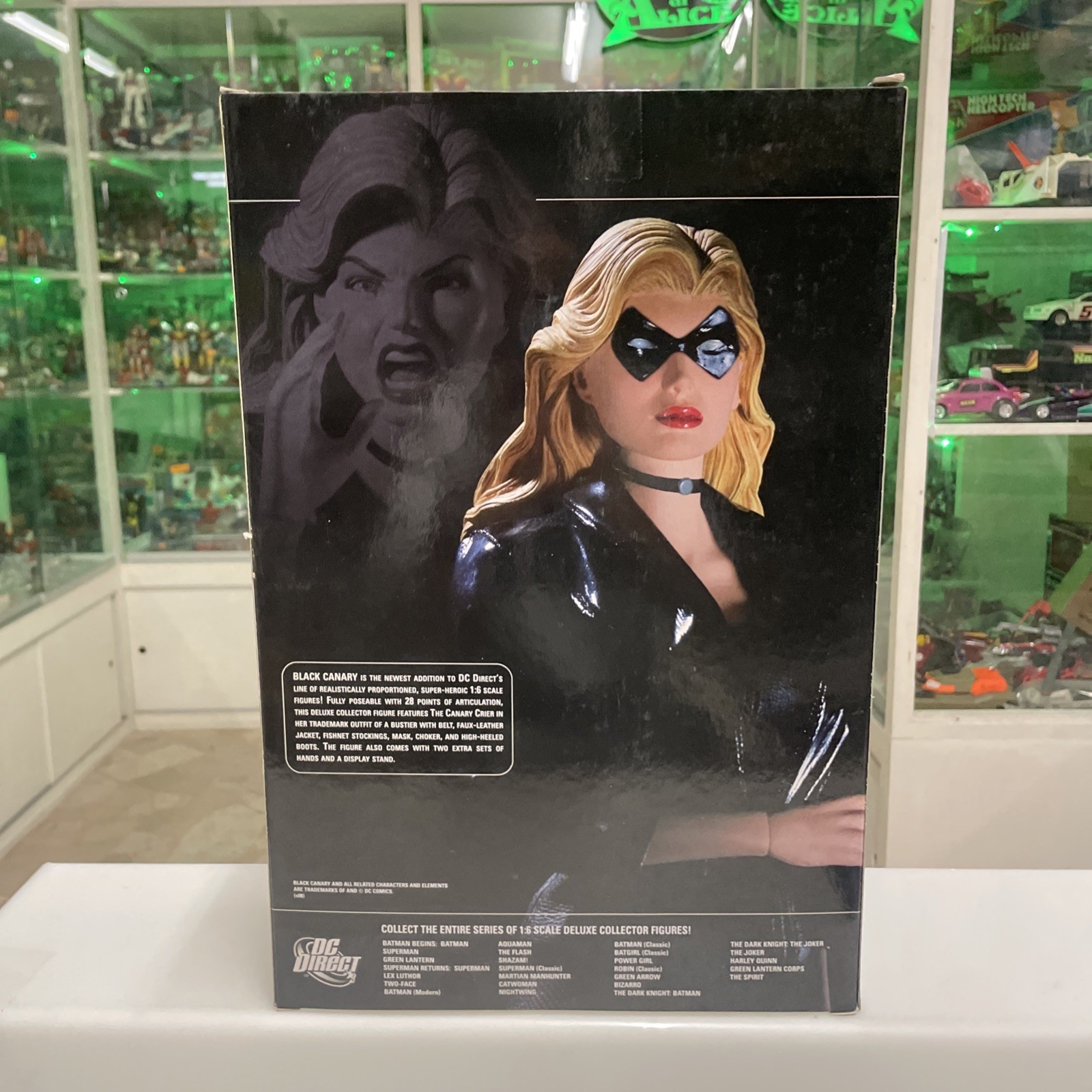 DC Direct - Black Canary 1:6 Doll . Nuova Sealed - immagine 6