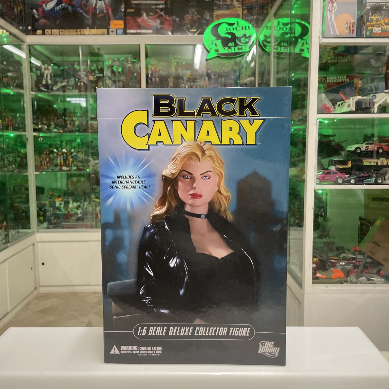 DC Direct - Black Canary 1:6 Doll . Nuova Sealed